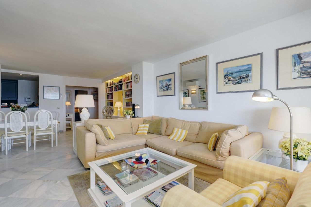 Apartment - Car Included Estepona Luaran gambar
